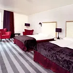 Hotel Grand Olav 4*