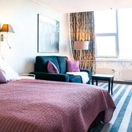 מלון Grand Olav 4*